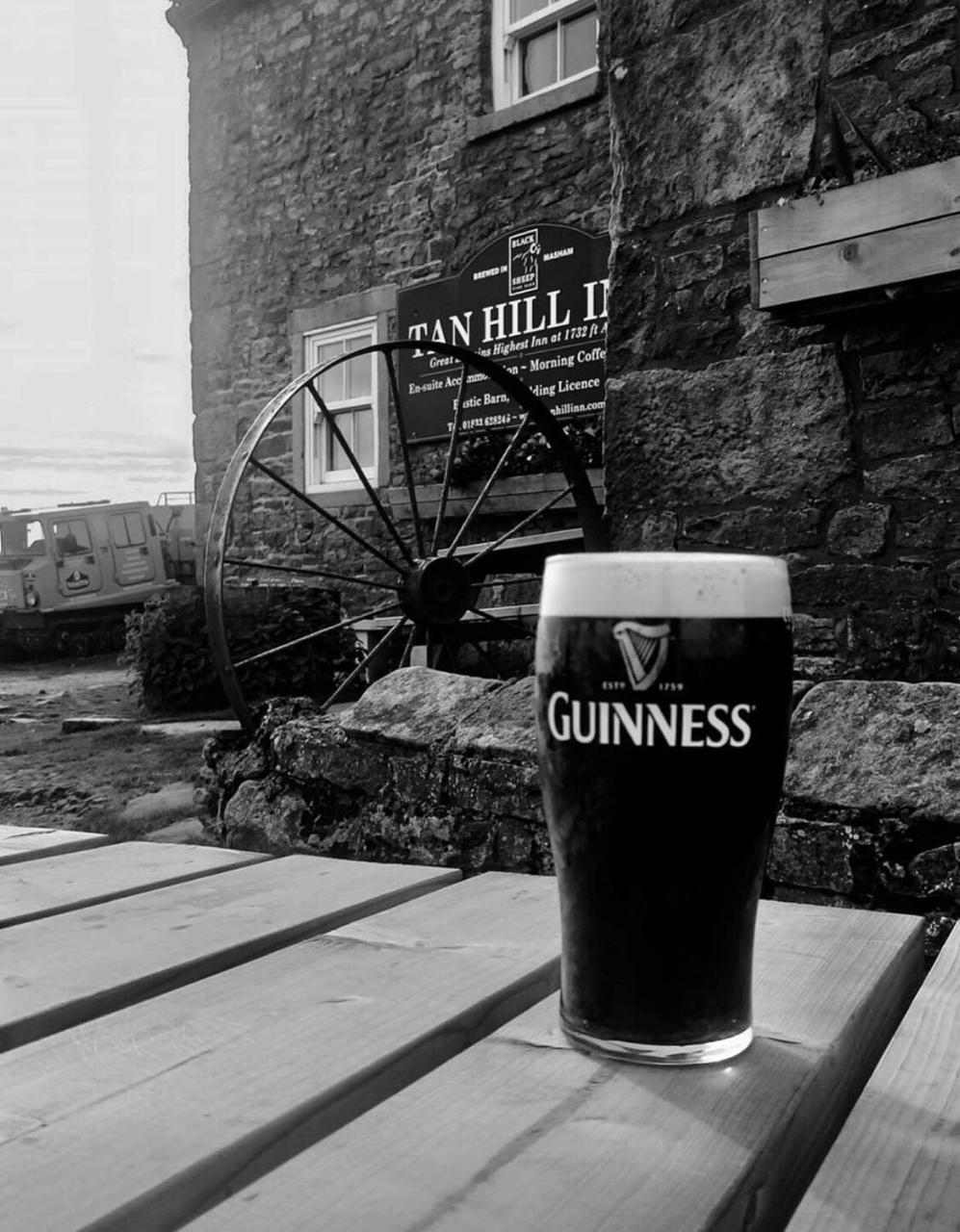 The Tan Hill Inn Keld Exteriér fotografie